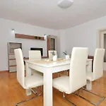 Apartments With Parking Space Arbanija, Ciovo - 5228 Trogir