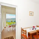 Apartments With Parking Space Arbanija, Ciovo - 5228 Apartment *