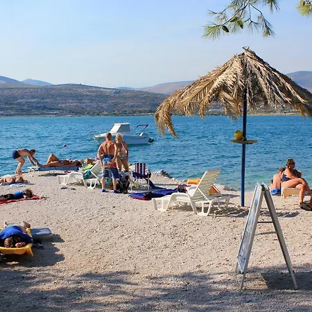 Apartments With Parking Space Arbanija, Ciovo - 5228 Trogir