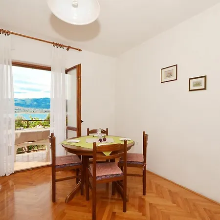 Daire Apartments With Parking Space Arbanija, Ciovo - 5228 *