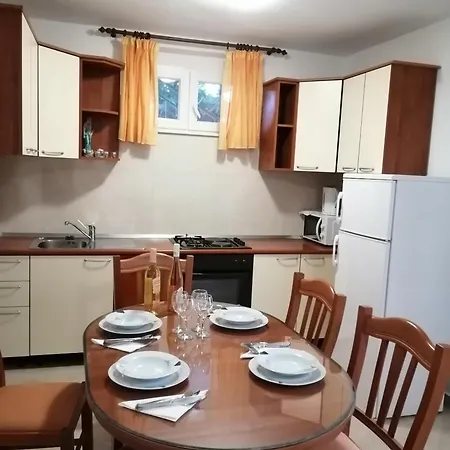 Apartments With Parking Space Arbanija, Ciovo - 5228 Apartment Trogir