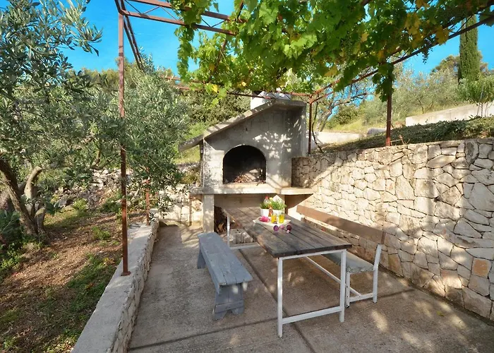 公寓 With Parking Space Arbanija, Ciovo - 5228
