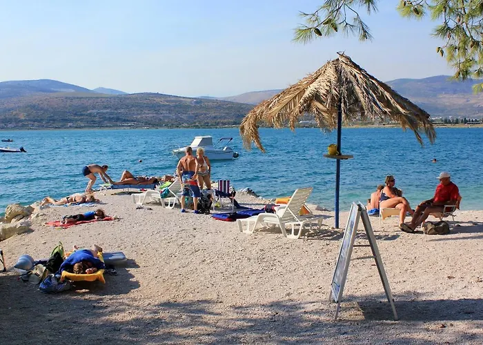 With Parking Space Arbanija, Ciovo - 5228 特罗吉尔