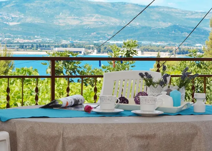 With Parking Space Arbanija, Ciovo - 5228 Appartement Trogir