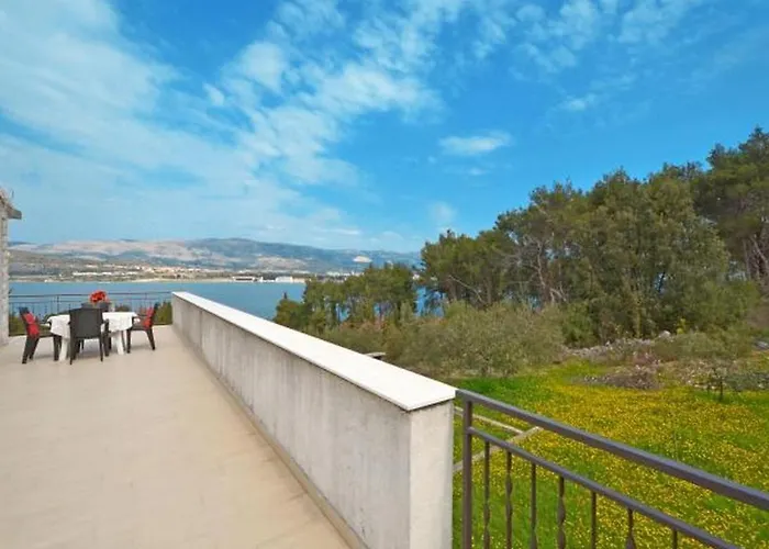 With Parking Space Arbanija, Ciovo - 5228 Appartement Trogir