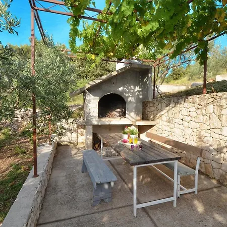 Apartment Apartments With Parking Space Arbanija, Ciovo - 5228