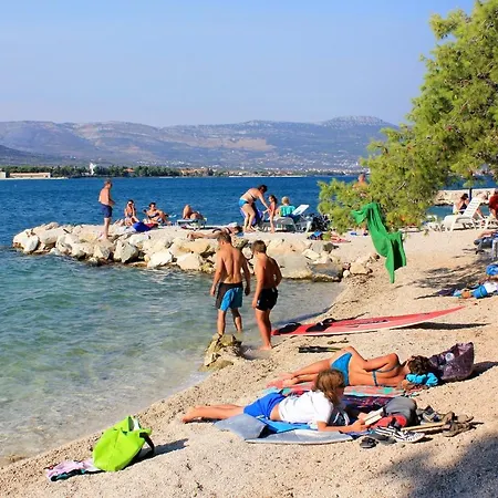 Apartments With Parking Space Arbanija, Ciovo - 5228