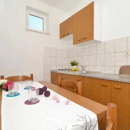 Apartments With Parking Space Arbanija, Ciovo - 5228 Apartment *